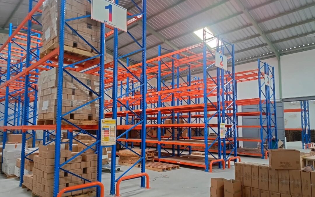 Mengenal Jenis Bahan Pallet Rak: Kunci Ketahanan dan Kualitas Penyimpanan