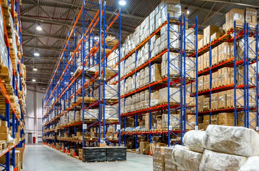 Keamanan Gudang: Cara Menata Rak agar Efektif dan Aman